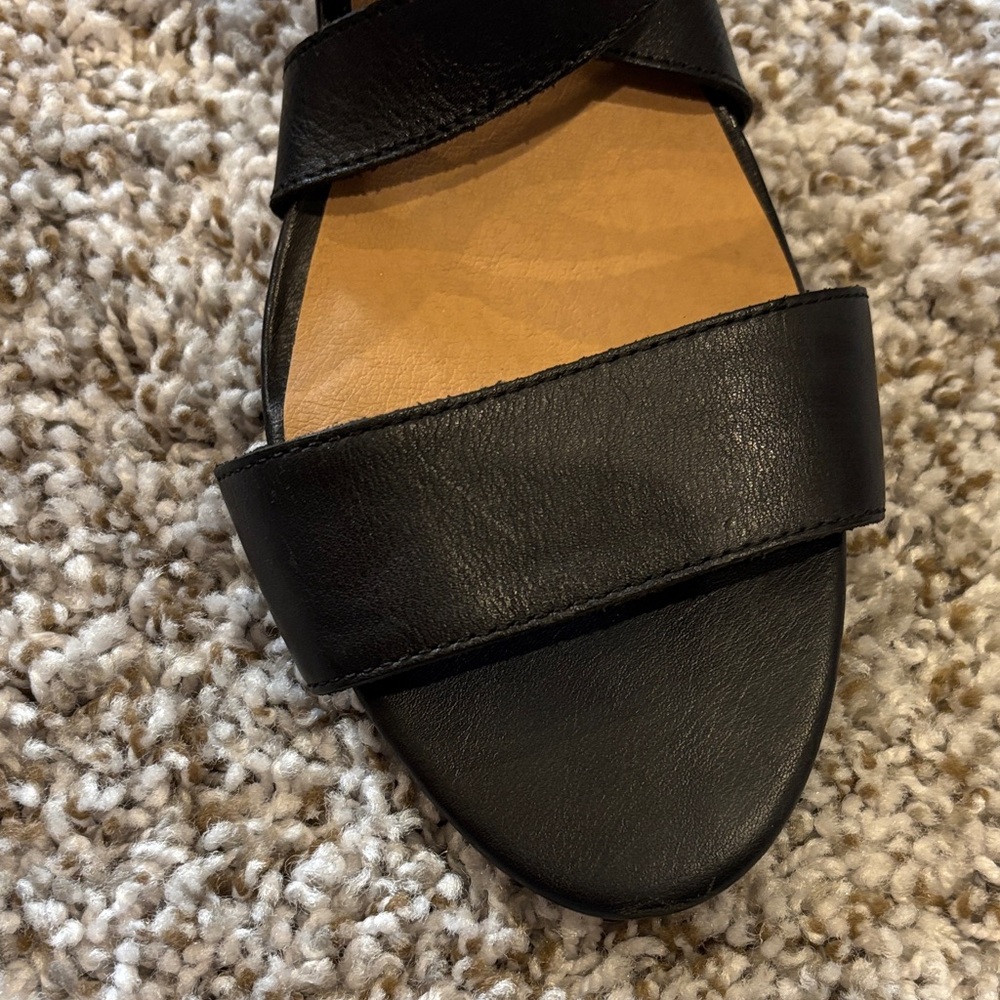 Lucky Brand Black Strappy Sandals - Picture 3 of 8